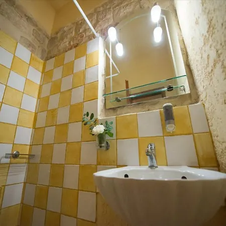 Stone Apartment With Partial Sea View * Amoudi